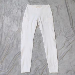 white leggings (comes with side pockets!!)